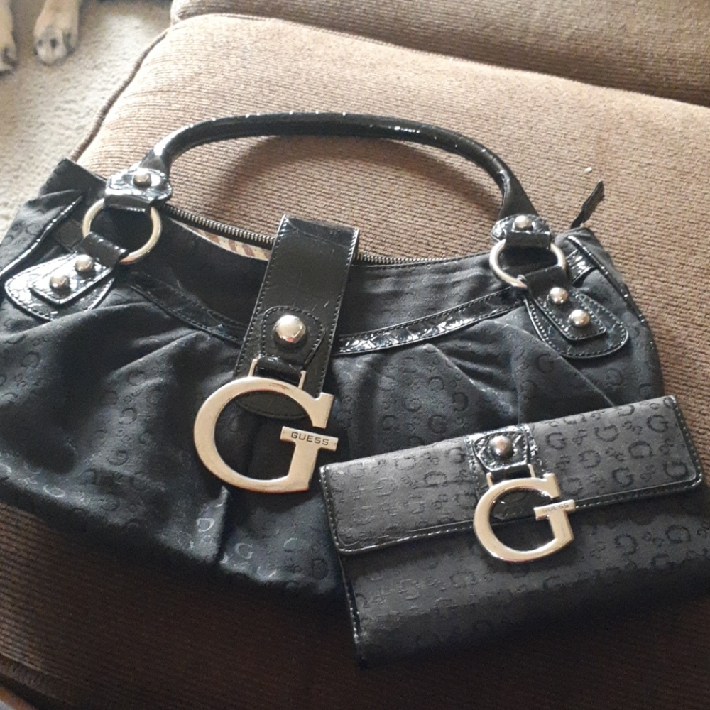 Guess Shoulder Bag w/ Matching Wallet